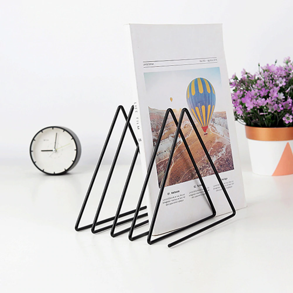 Minimalist Magazine Stand